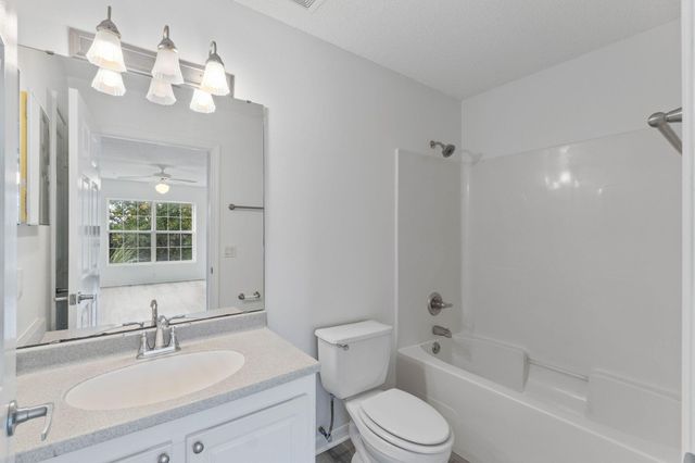 4276 Calinda Lane 148, Niceville, FL 32578