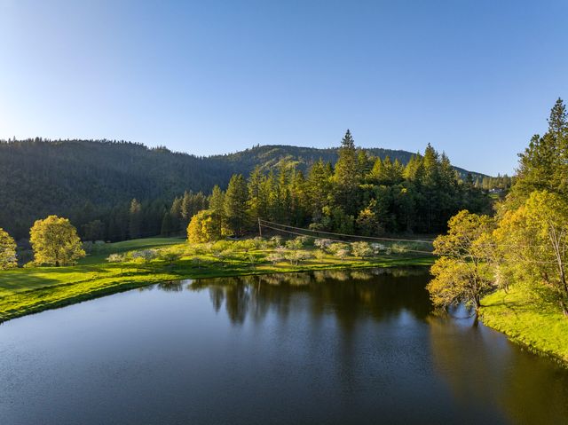 12310 Ramsey Road, Gold Hill, OR 97525