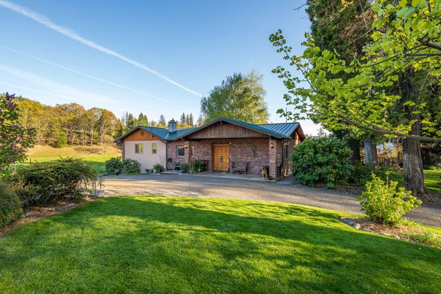 12310 Ramsey Road, Gold Hill, OR 97525