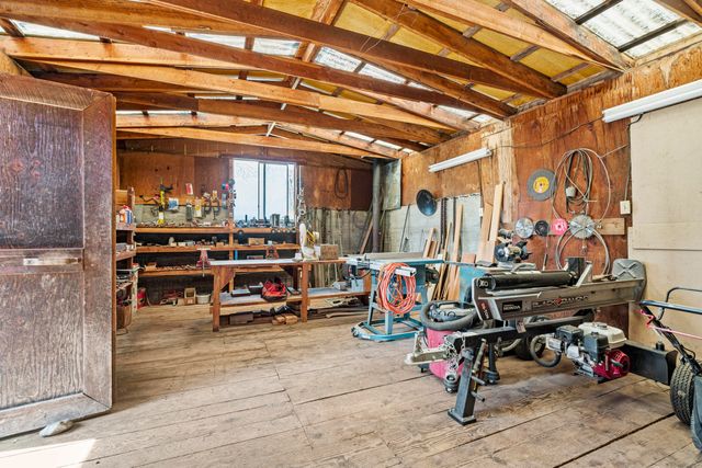 12310 Ramsey Road, Gold Hill, OR 97525
