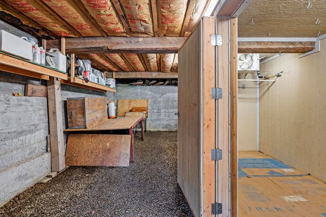 12310 Ramsey Road, Gold Hill, OR 97525