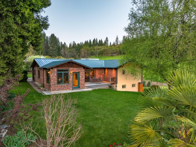 12310 Ramsey Road, Gold Hill, OR 97525