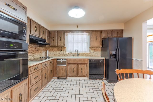 124 Wares Drive, Weirton, WV 26062