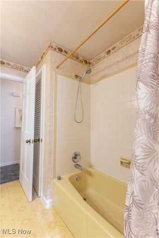 124 Wares Drive, Weirton, WV 26062