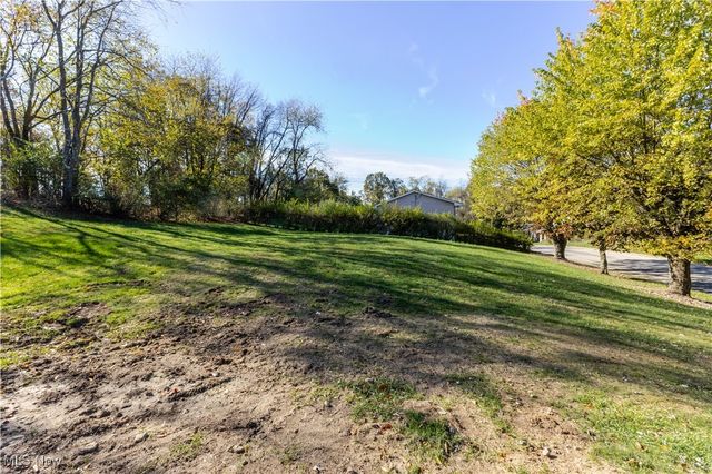 124 Wares Drive, Weirton, WV 26062