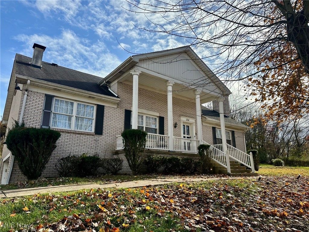 124 Wares Drive, Weirton, WV 26062