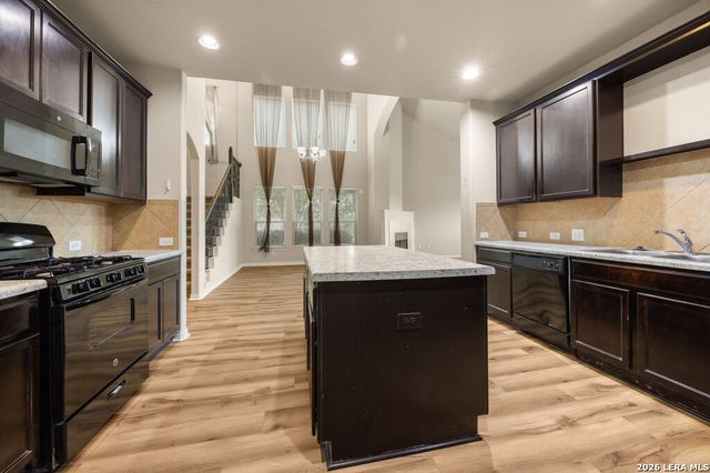 8822 Falcon Park, Converse, TX 78109