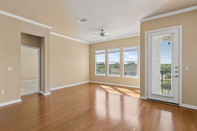 800 E 15th Street 201, Plano, TX 75074