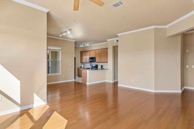 800 E 15th Street 201, Plano, TX 75074