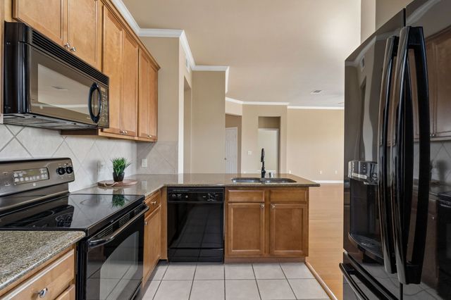 800 E 15th Street 201, Plano, TX 75074