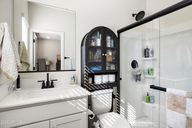 2822 W White Feather Lane, Phoenix, AZ 85085