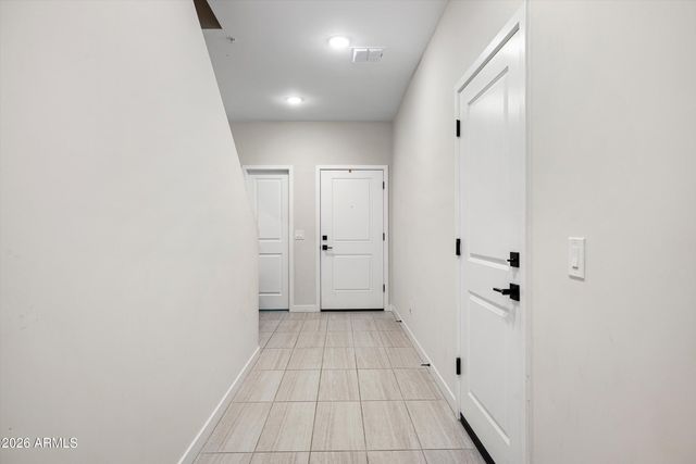 2822 W White Feather Lane, Phoenix, AZ 85085