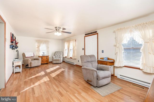 911 OUTTEN RD, Salisbury, MD 21804