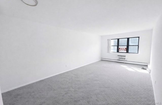 240-27 69th Avenue, Douglaston, NY 11362