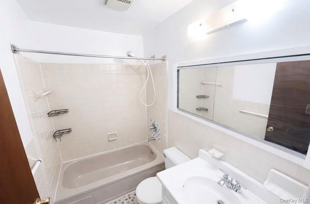 240-27 69th Avenue, Douglaston, NY 11362