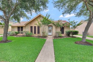 10015 Sagegate Drive, Houston, TX 77089