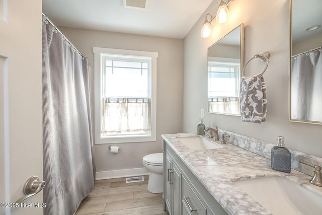 2401 Westminister Way, Wilmington, NC 28405