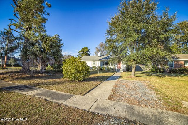 2401 Westminister Way, Wilmington, NC 28405