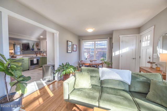 2401 Westminister Way, Wilmington, NC 28405