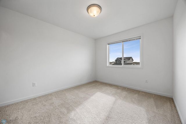 7326 28th Street S, Fargo, ND 58104