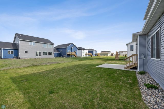7326 28th Street S, Fargo, ND 58104
