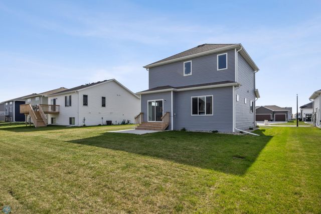 7326 28th Street S, Fargo, ND 58104