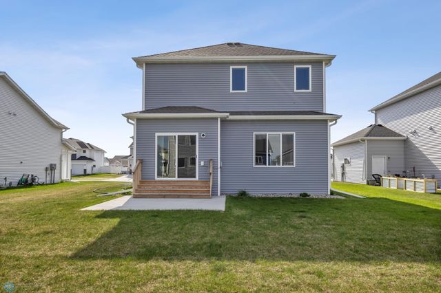 7326 28th Street S, Fargo, ND 58104