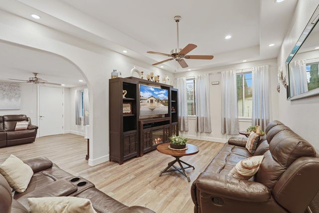 1507 Holly Dr, Lodi, CA 95242