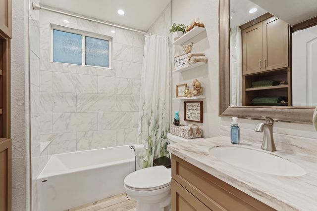 1507 Holly Dr, Lodi, CA 95242