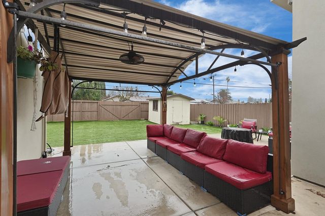 1507 Holly Dr, Lodi, CA 95242