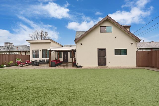 1507 Holly Dr, Lodi, CA 95242