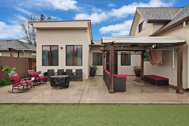 1507 Holly Dr, Lodi, CA 95242