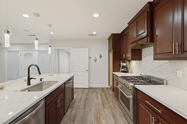 1507 Holly Dr, Lodi, CA 95242