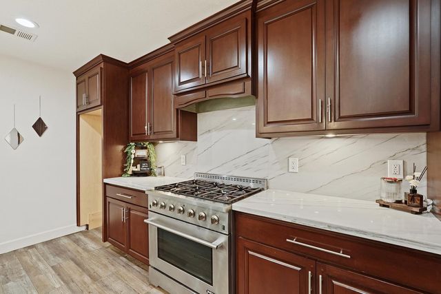 1507 Holly Dr, Lodi, CA 95242