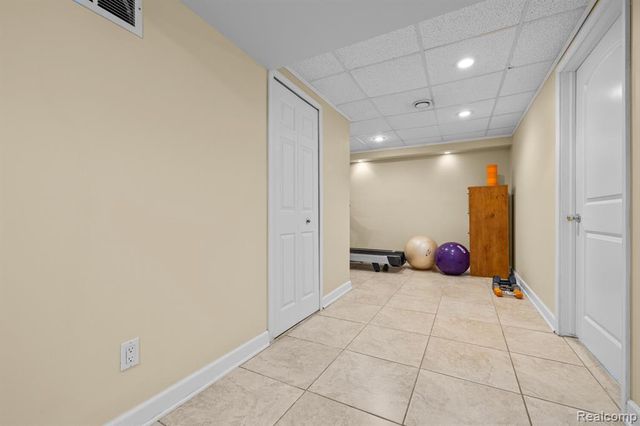 23152 Demick Court, Flat Rock, MI 48134
