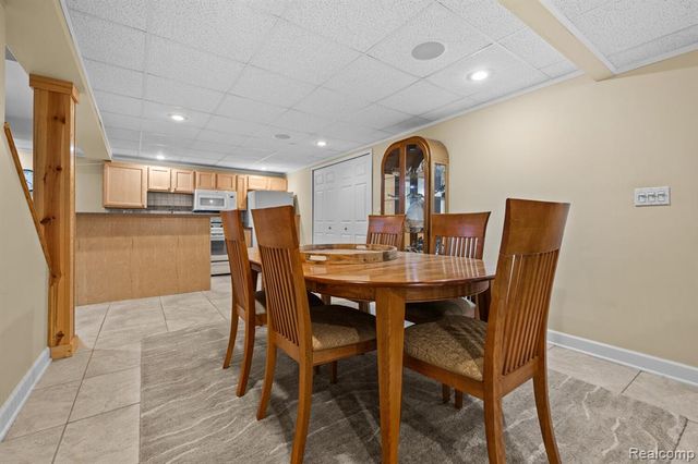 23152 Demick Court, Flat Rock, MI 48134
