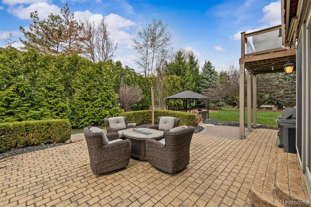 23152 Demick Court, Flat Rock, MI 48134