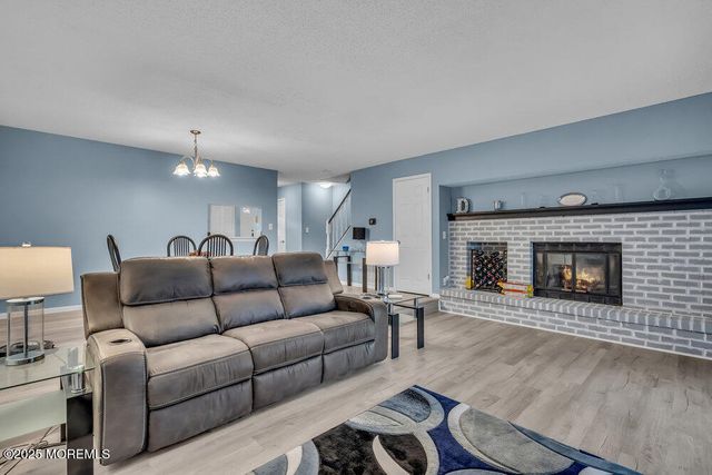 65 Townsend Court 213, Franklin Park, NJ 08823