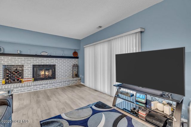 65 Townsend Court 213, Franklin Park, NJ 08823