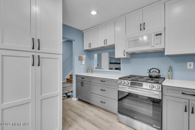 65 Townsend Court 213, Franklin Park, NJ 08823