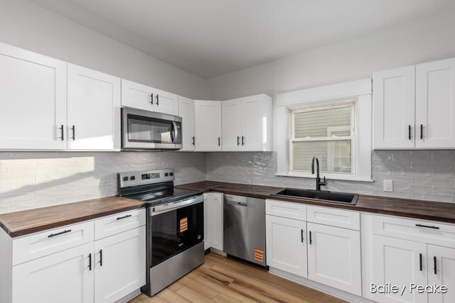 912 Hancock Street SE, Grand Rapids, MI 49507