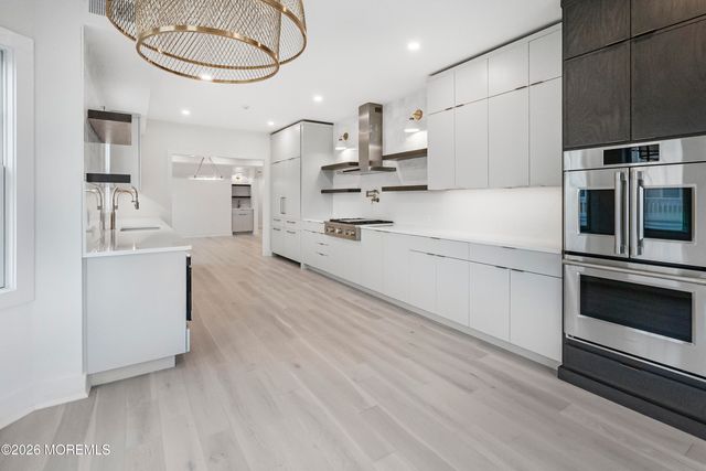 205 Edgemont Drive BUILDING, Loch Arbour Village, NJ 07711