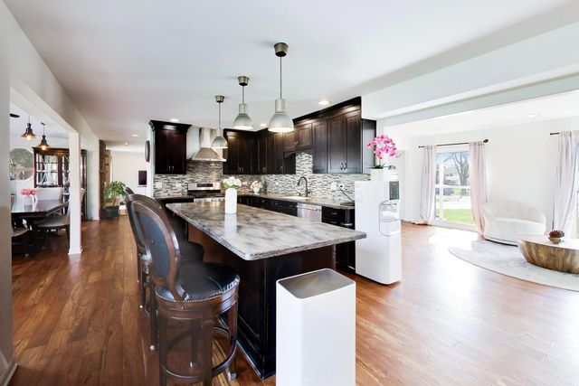 5S671 Buttonwood Court, Naperville, IL 60540