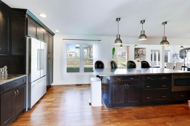 5S671 Buttonwood Court, Naperville, IL 60540