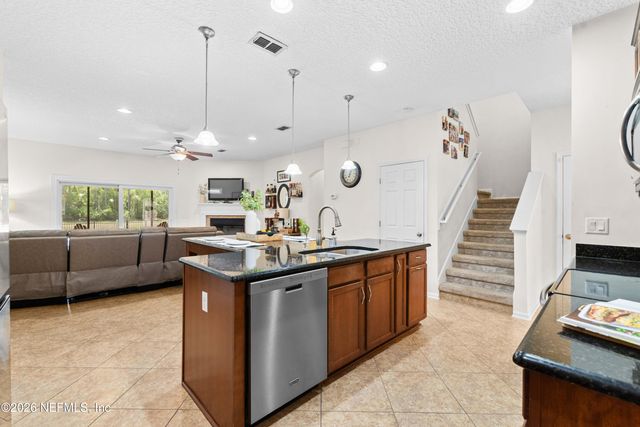 157 LONGWOOD Street, St. Johns, FL 32259