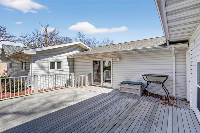 57 Winnebago Drive, Edgerton, WI 53534