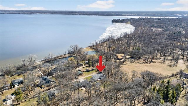 57 Winnebago Drive, Edgerton, WI 53534