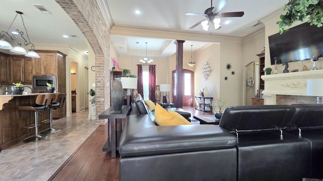 18167 Villa Trace Ave, Central, LA 70739