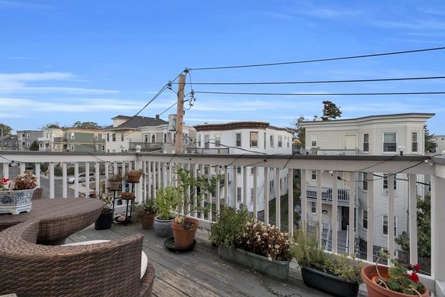 351 Centre Street 3, Boston, MA 02122