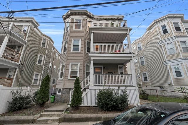 351 Centre Street 3, Boston, MA 02122